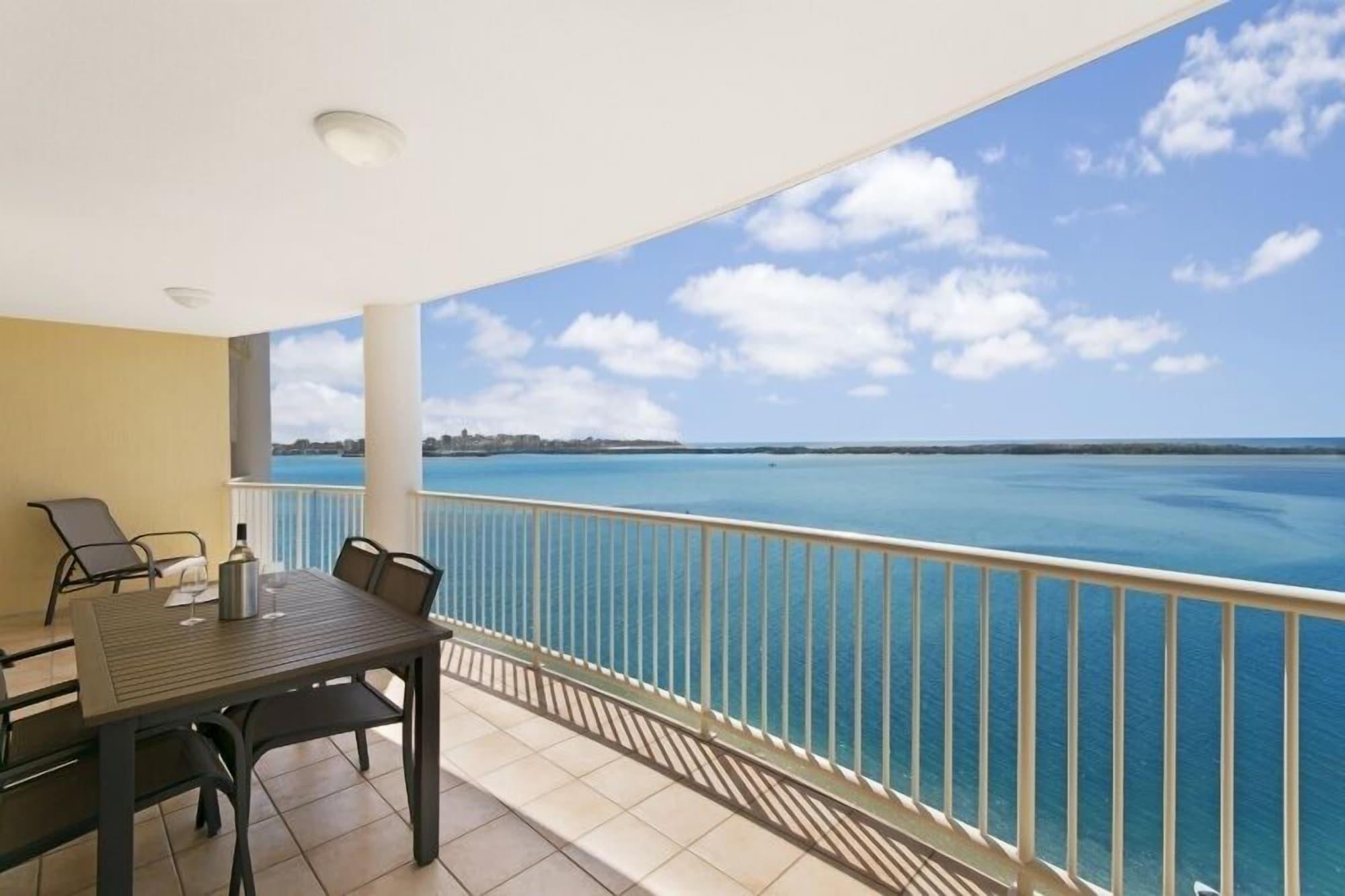 Riviere On Golden Beach Caloundra Bagian luar foto