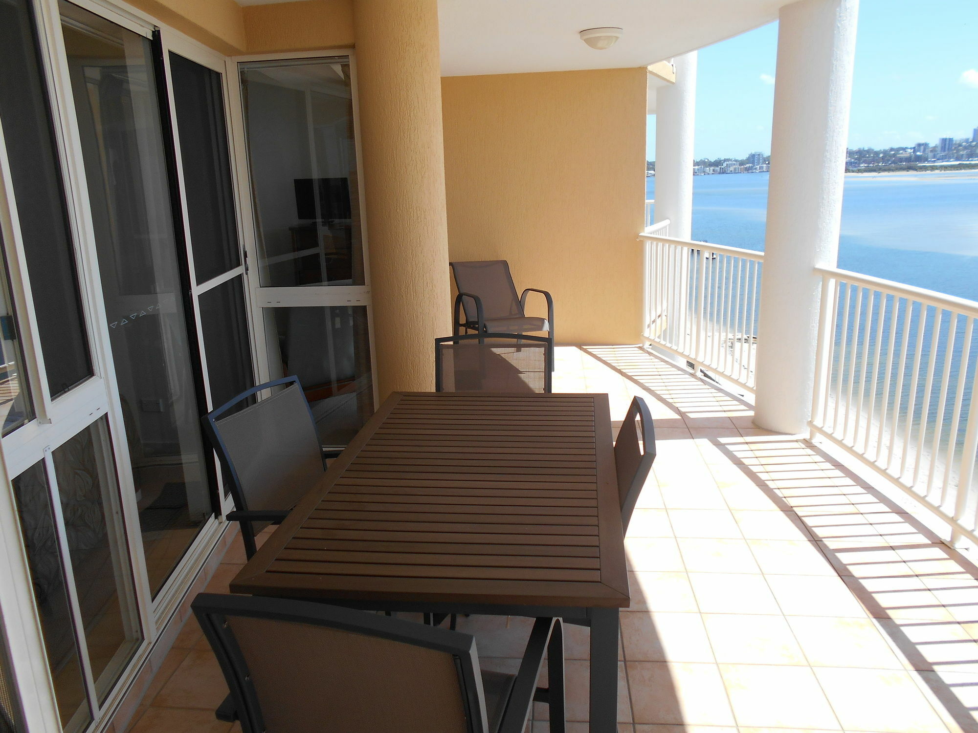 Riviere On Golden Beach Caloundra Bagian luar foto